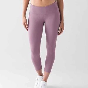 Lululemon Wunder Under Crops in Purple Quartz Sz 8